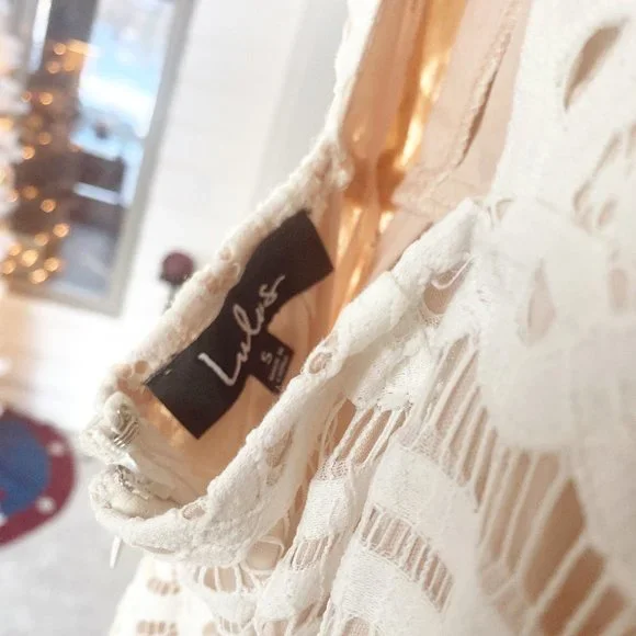 Lulus White Mini - Picture 3 of 3